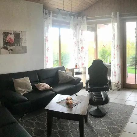 Holiday home Hundefreundliches Haus Austernperle In *
